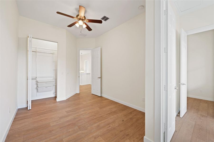 Spacious, unfurnished interior of a new home in , Fort Lauderdale (Image 15).