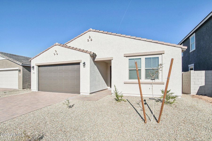 3-web-or-mls-W Tamarisk Ave-S1012-003