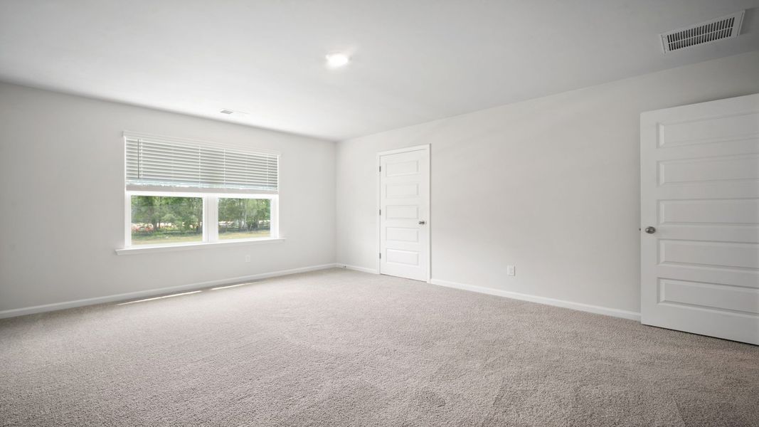 Spacious, unfurnished interior of a new home in Fernhill Farms, Statesboro (Image 21).