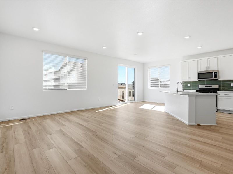 Spacious, unfurnished interior of a new home in Meridian Ranch, Peyton (Image 19).