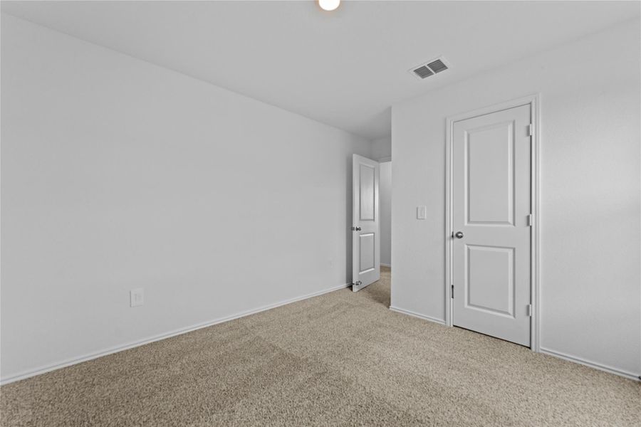 Spacious, unfurnished interior of a new home in , Kyle (Image 33).