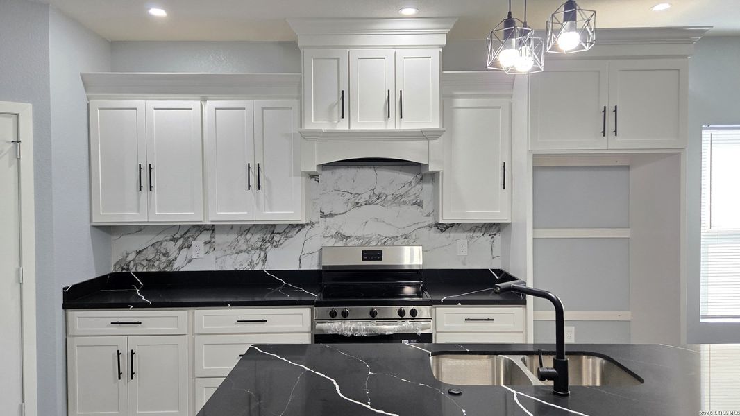 Furnished interior view inside a new home in , D'Hanis (Image 4).