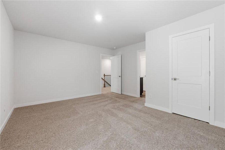 Spacious, unfurnished interior of a new home in Fern Dale, Fairburn (Image 27).