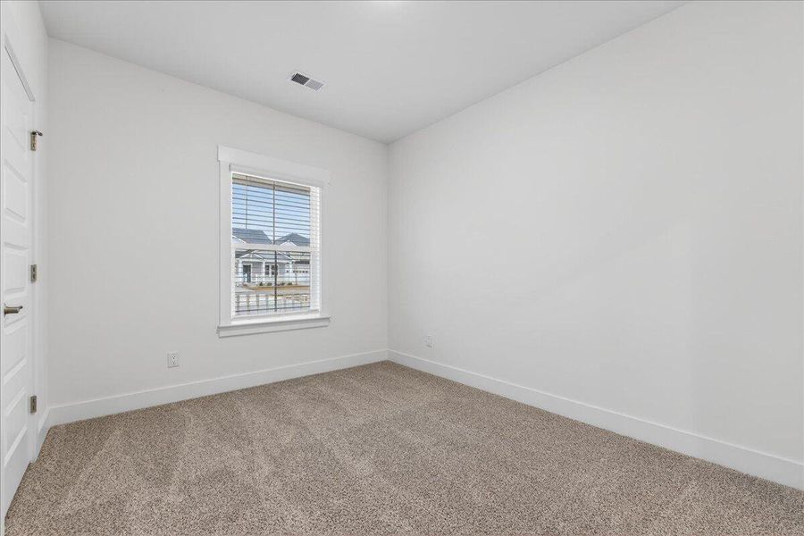 Spacious, unfurnished interior of a new home in , Summerville (Image 25).