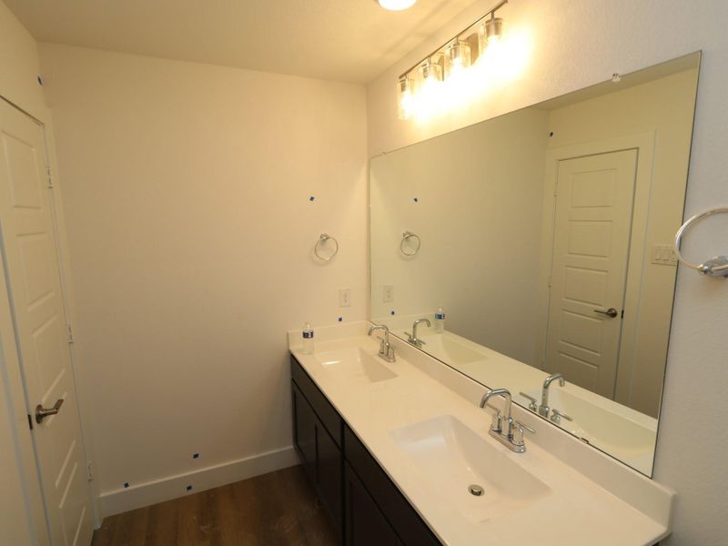 Furnished interior view inside a new home in Lago Mar, Santa Fe (Image 7). Furnished interior view inside a new home in Lago Mar, Santa Fe (Image 7).