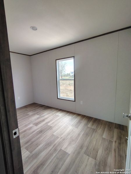Spacious, unfurnished interior of a new home in , Moore (Image 10).