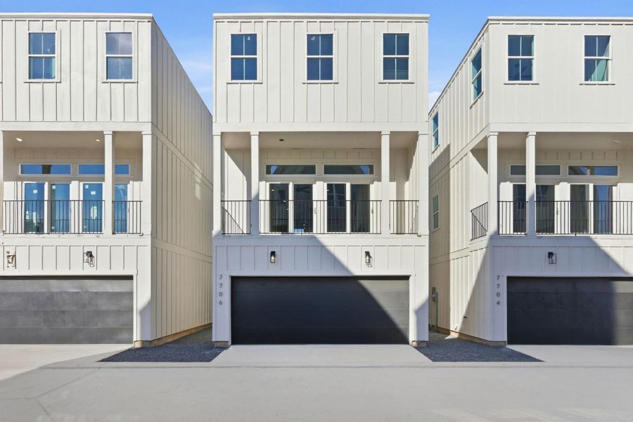 Front exterior of a new home in , Houston, TX, highlighting curb appeal (Image 1). Front exterior of a new home in , Houston, TX, highlighting curb appeal (Image 1).