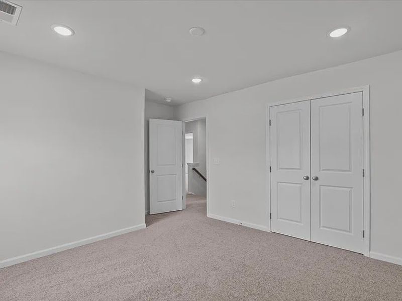 Spacious, unfurnished interior of a new home in Portrait Hills, Aiken (Image 13).
