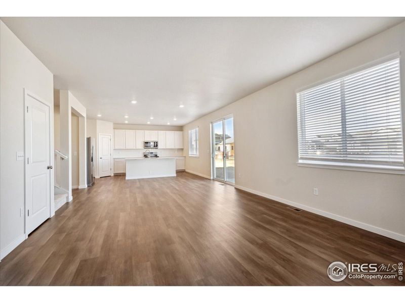 Spacious, unfurnished interior of a new home in Timnath Lakes, Timnath (Image 19).