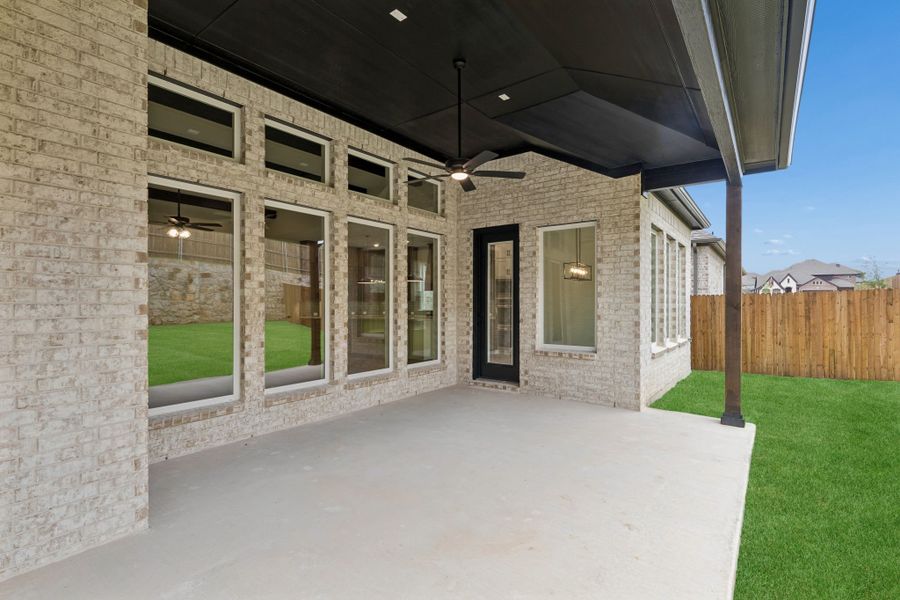 Representative exterior details of a home built from the Pecos by Sandlin Homes in Settler's Glen, New Fairview (Image 3).