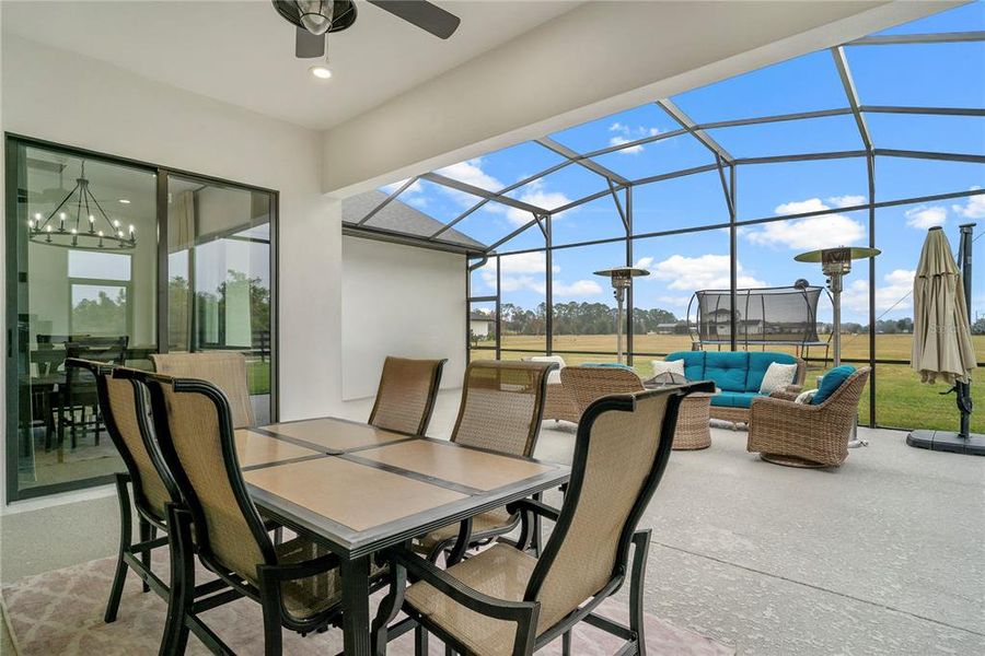 Exterior details and patio area of a home in , Tavares (Image 3).
