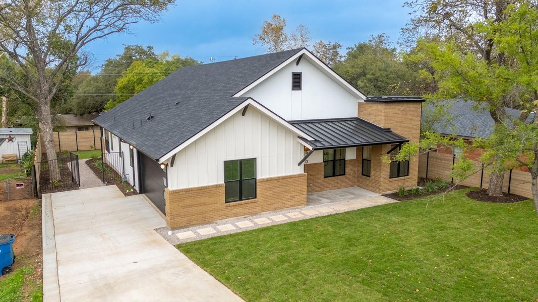 Exterior details and patio area of a home in , Austin (Image 24).