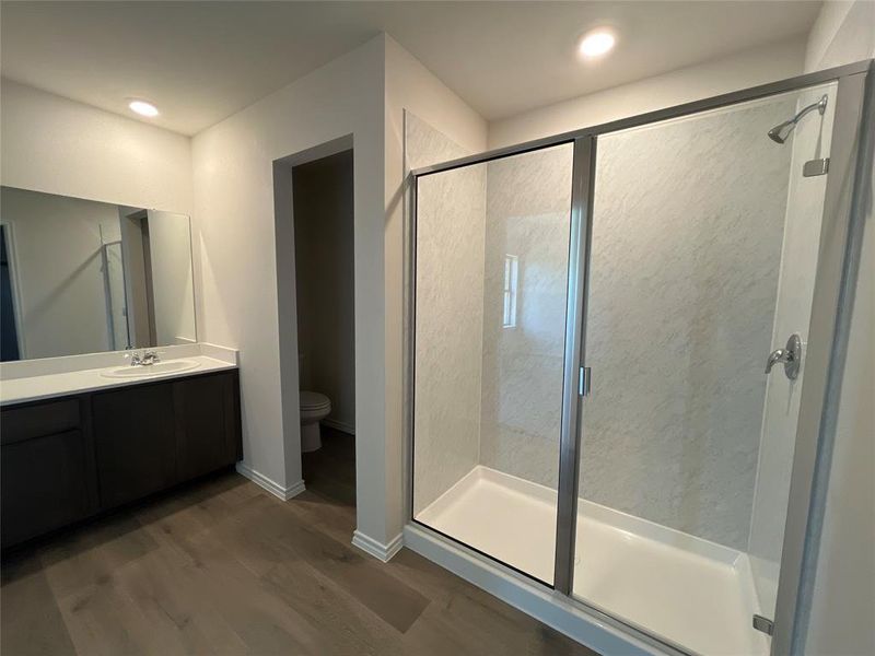 Furnished interior view inside a new home in Elevon, Lavon (Image 5).