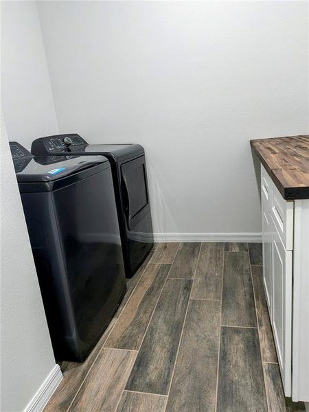Furnished interior view inside a new home in , Davenport (Image 8).