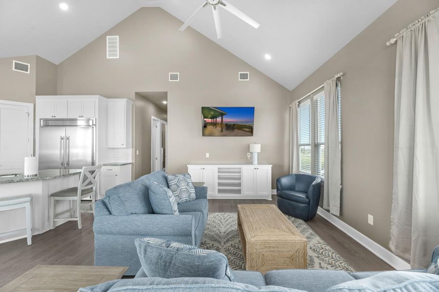 Furnished interior view inside a new home in , Freeport (Image 34).