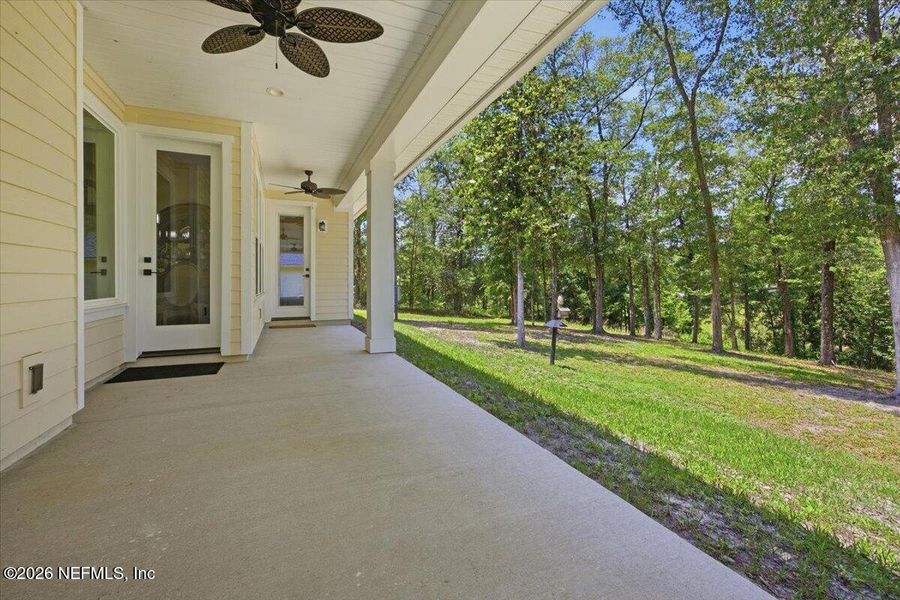 Exterior details and patio area of a home in , Green Cove Springs (Image 3).