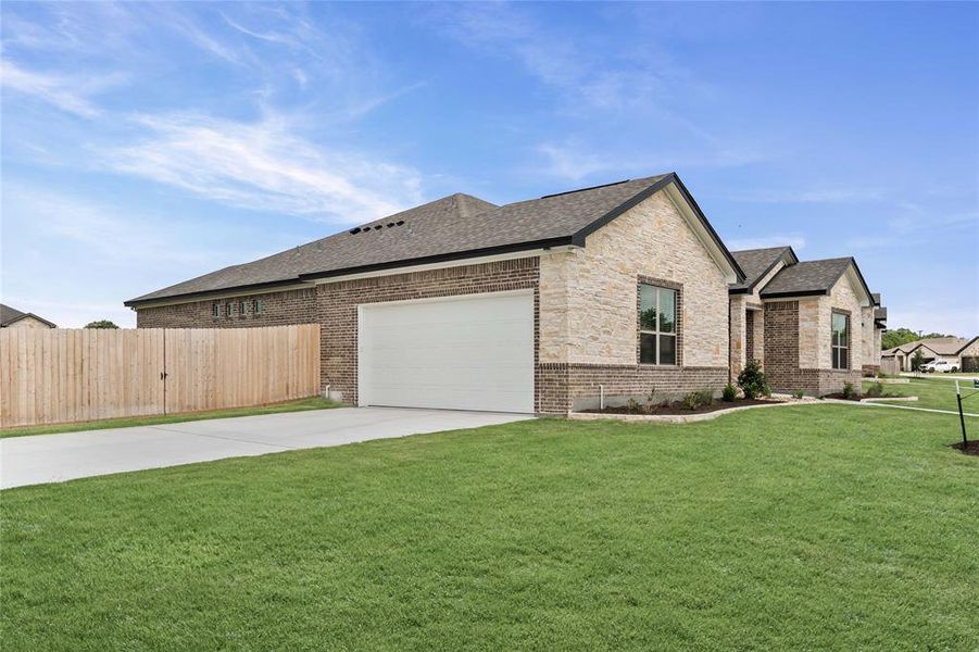 Image 36 of a home in .