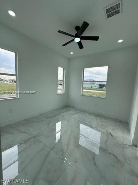 Spacious, unfurnished interior of a new home in , Cape Coral (Image 9).