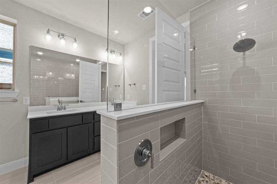 Furnished interior view inside a new home in Highwoods, Fort Worth (Image 9). Furnished interior view inside a new home in Highwoods, Fort Worth (Image 9).