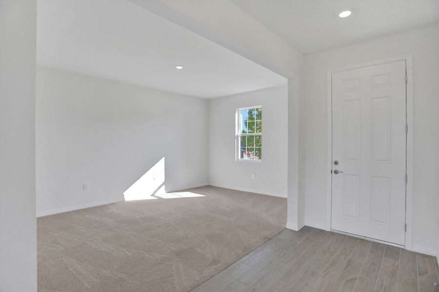 4br New Home in Parrish, FL.  - Slide 6