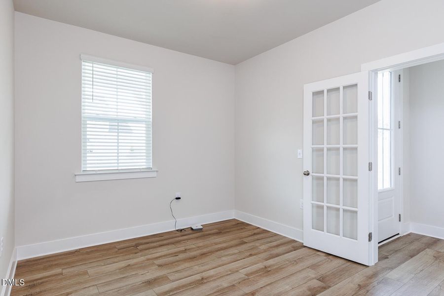 RDU_BeverlyPlace_Lot126_Redwood_QMI_stud