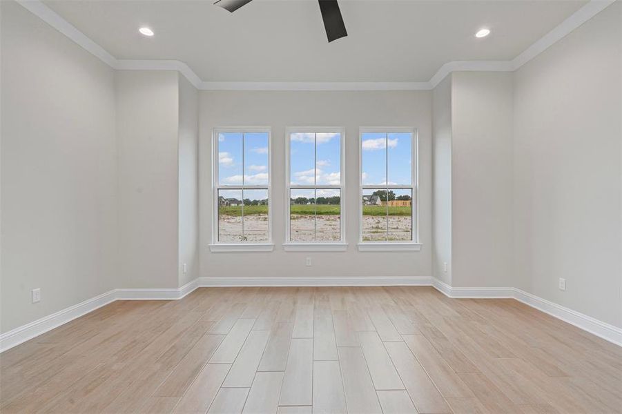Spacious, unfurnished interior of a new home in Santana Ridge, Weatherford (Image 27).