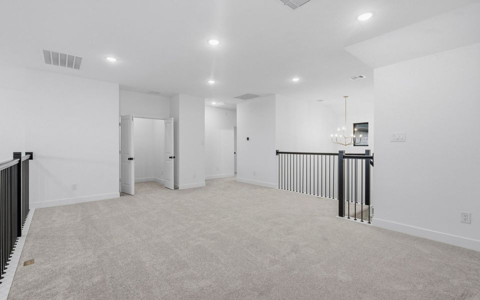 Spacious, unfurnished interior of a new home in Elyson, Katy (Image 13).