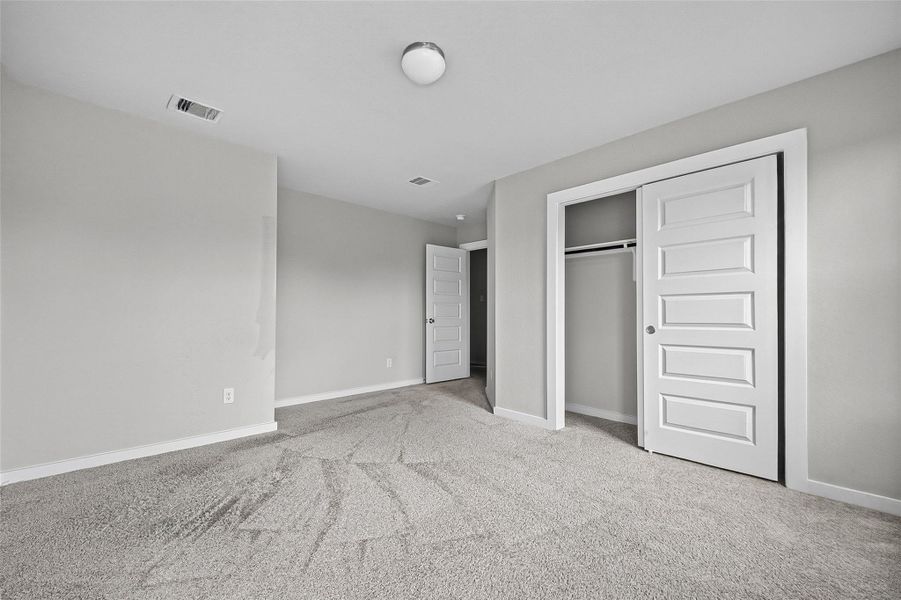 Spacious, unfurnished interior of a new home in , Houston (Image 25). Spacious, unfurnished interior of a new home in , Houston (Image 25).