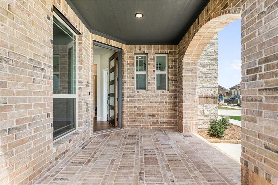 Exterior details and patio area of a home in Sable Creek, Sanger (Image 3). Exterior details and patio area of a home in Sable Creek, Sanger (Image 3).