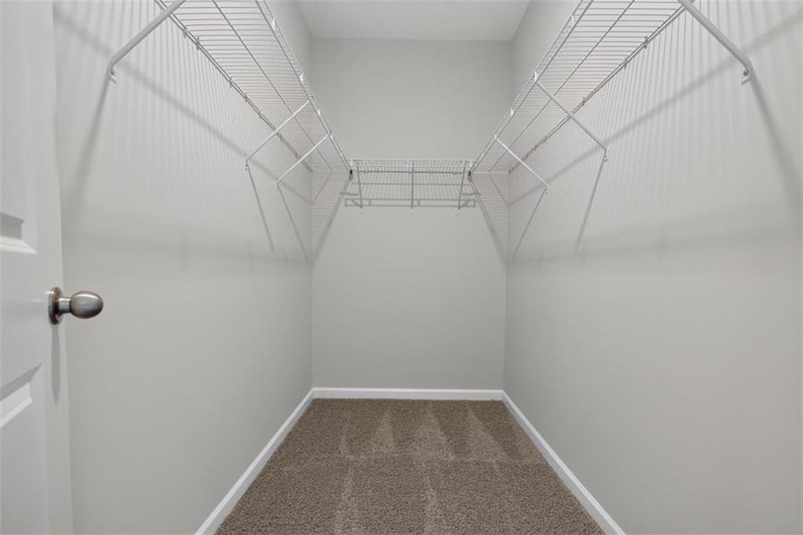 Spacious, unfurnished interior of a new home in , Athens (Image 30).