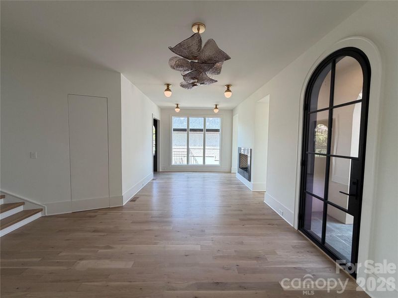 Spacious, unfurnished interior of a new home in , Charlotte (Image 7).