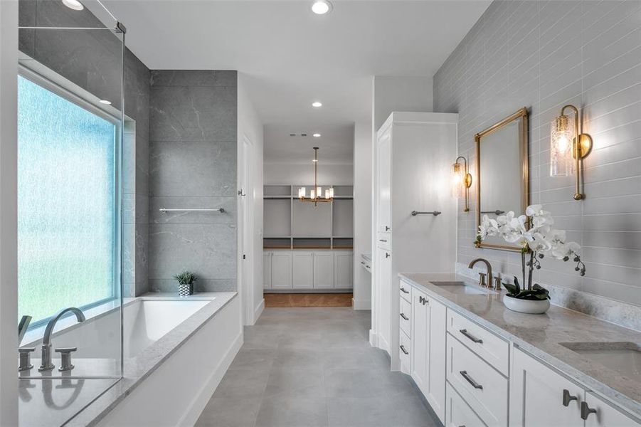 Spa bath with designer lighting.