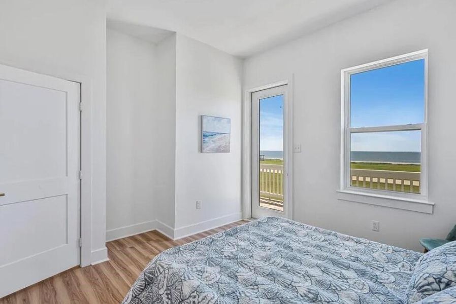 Spacious, unfurnished interior of a new home in , Bolivar (Image 20).