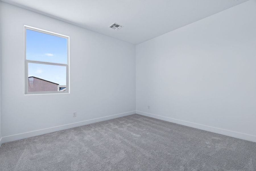 Spacious, unfurnished interior of a new home in The Grove at El Cidro, Goodyear (Image 36).