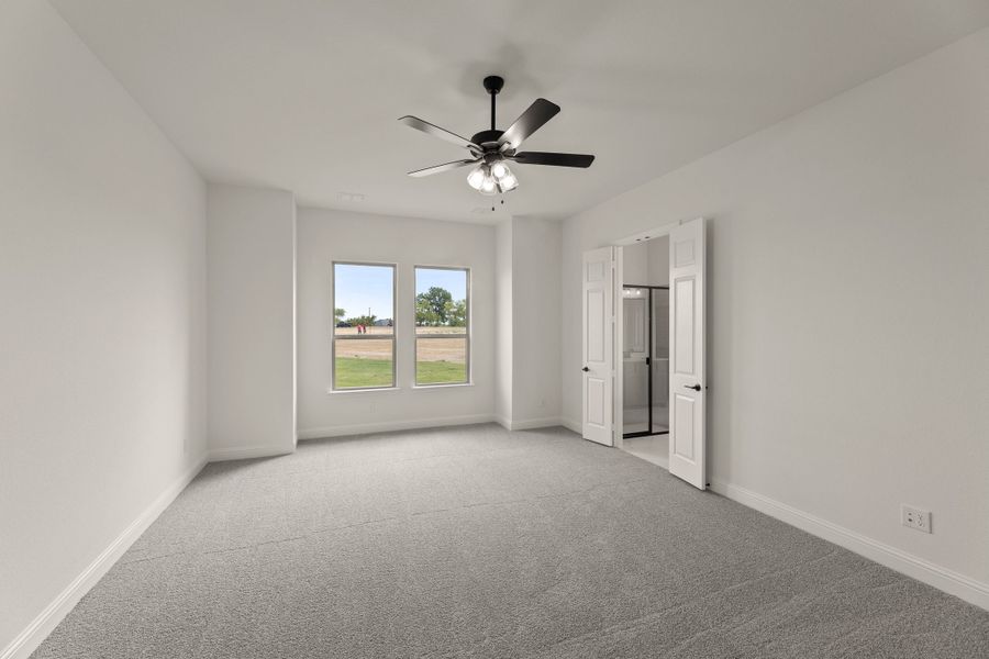 Spacious, unfurnished interior of a new home in Settler's Glen, New Fairview (Image 22).