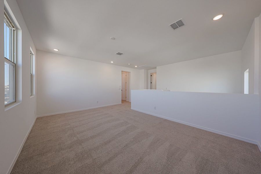 Spacious, unfurnished interior of a new home in Pinnacle at San Tan Heights, San Tan Valley (Image 13).