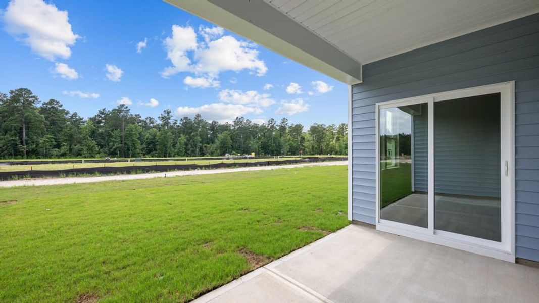 Exterior details and patio area of a home in West New Bern, New Bern (Image 4).