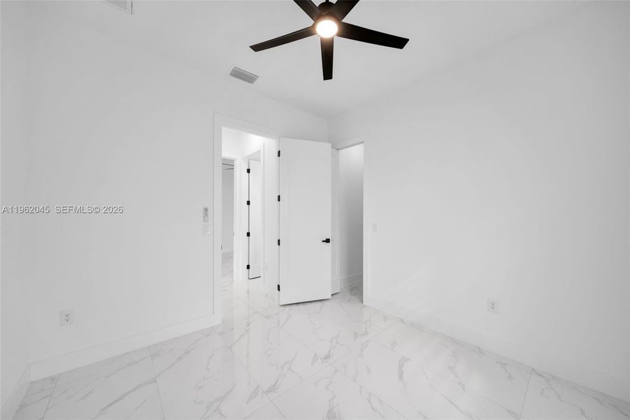 Spacious, unfurnished interior of a new home in , Lehigh Acres (Image 24).