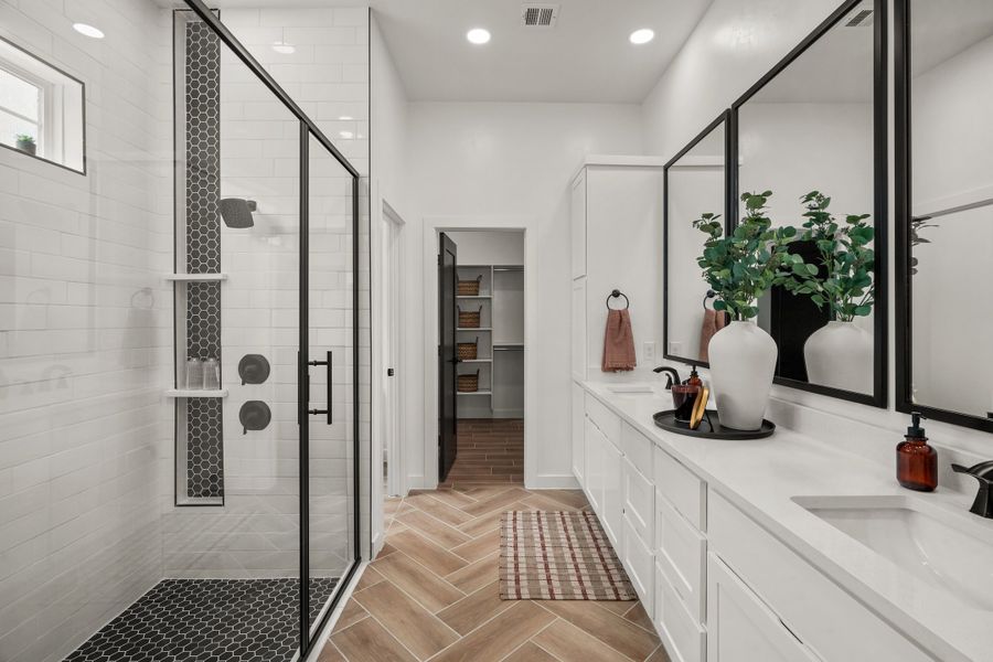 Furnished interior view inside a new home in Paseo Del Este Unit 9, El Paso (Image 28).