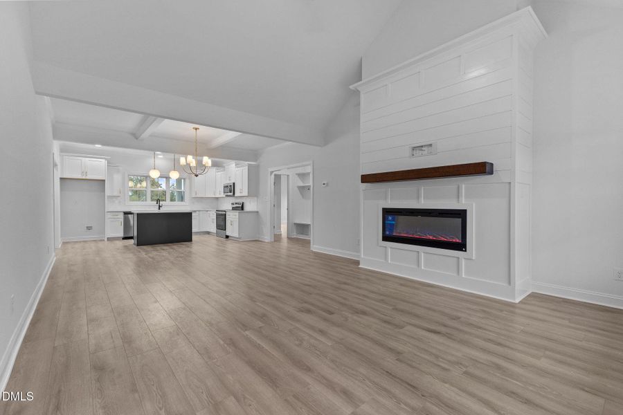 5-web-or-mls-AZ3A3671