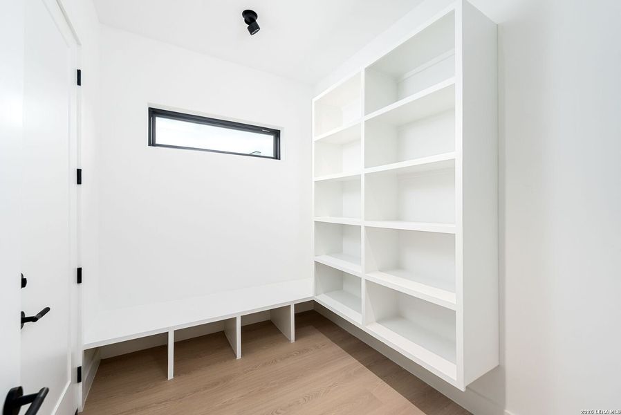 Image 42 of a home in .