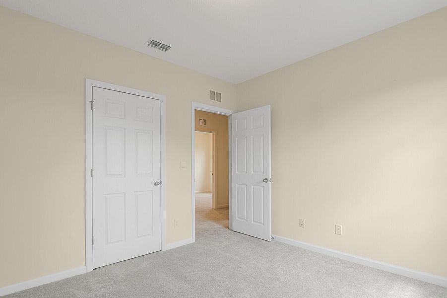 Spacious, unfurnished interior of a new home in , Port St. Lucie (Image 22).