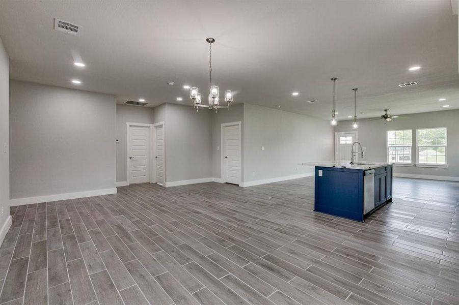 Spacious, unfurnished interior of a new home in , Ferris (Image 25).