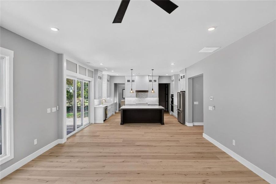 Spacious, unfurnished interior of a new home in , Stone Mountain (Image 97).
