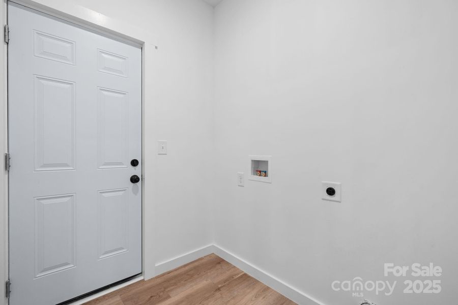 Spacious, unfurnished interior of a new home in , Hickory (Image 42). Spacious, unfurnished interior of a new home in , Hickory (Image 42).