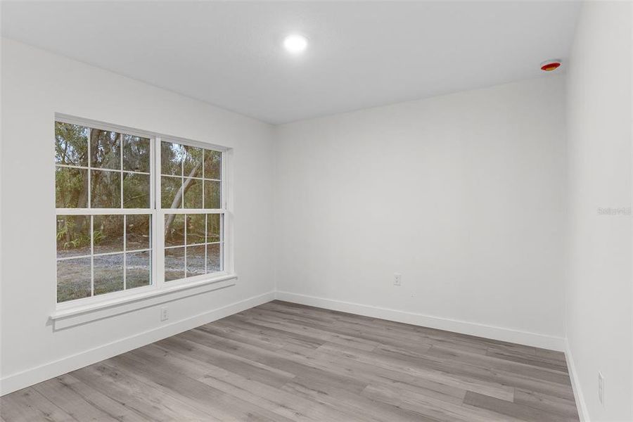 Spacious, unfurnished interior of a new home in , Lakeland (Image 27).