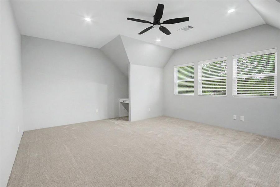 Spacious, unfurnished interior of a new home in , North Richland Hills (Image 23).