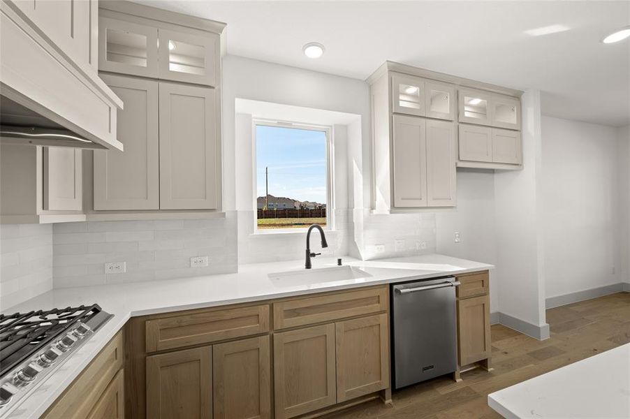 7112 Seagrove- Kitchen-5 7112 Seagrove- Kitchen-5