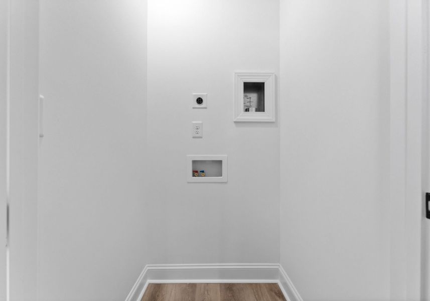 Spacious, unfurnished interior of a new home in Hartford Townhomes, Charlotte (Image 21).