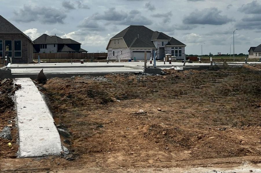 Site preparation for new homesites in The Woodlands Hills, Willis (Image 7).